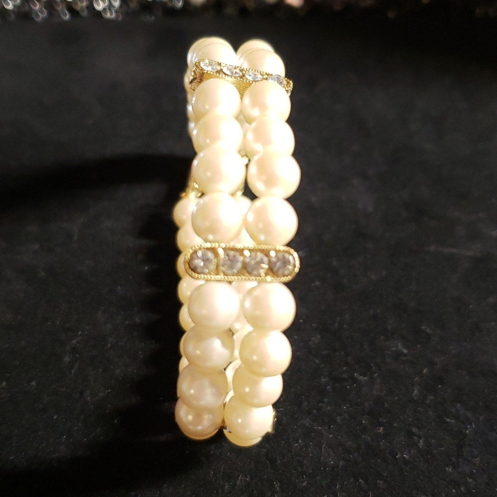 Pearl Bracelet 7" with Pearl Teardrop Earrings